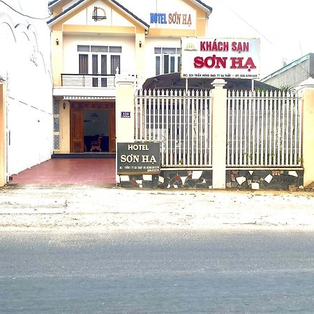 Khach San Son Ha Hotel Kon Tum Eksteriør billede